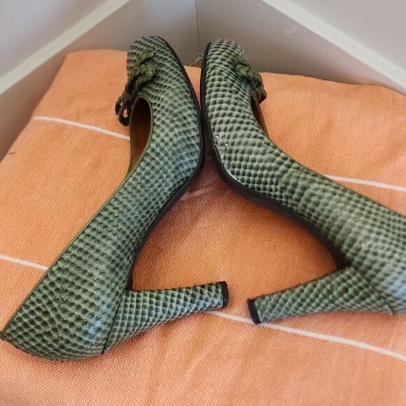 Green & Black Snakeskin Vince Camuto Women's Heels - Size 7.5 - Picture 2 of 9